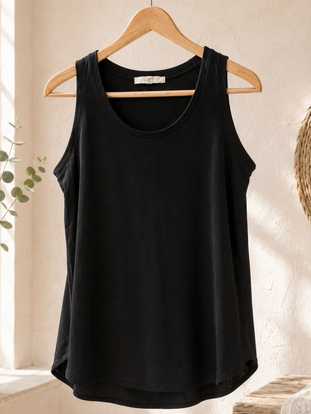 ✨LOFT Black Sleeveless Shell Blouse Layering Tank Workwear Top Size S✨